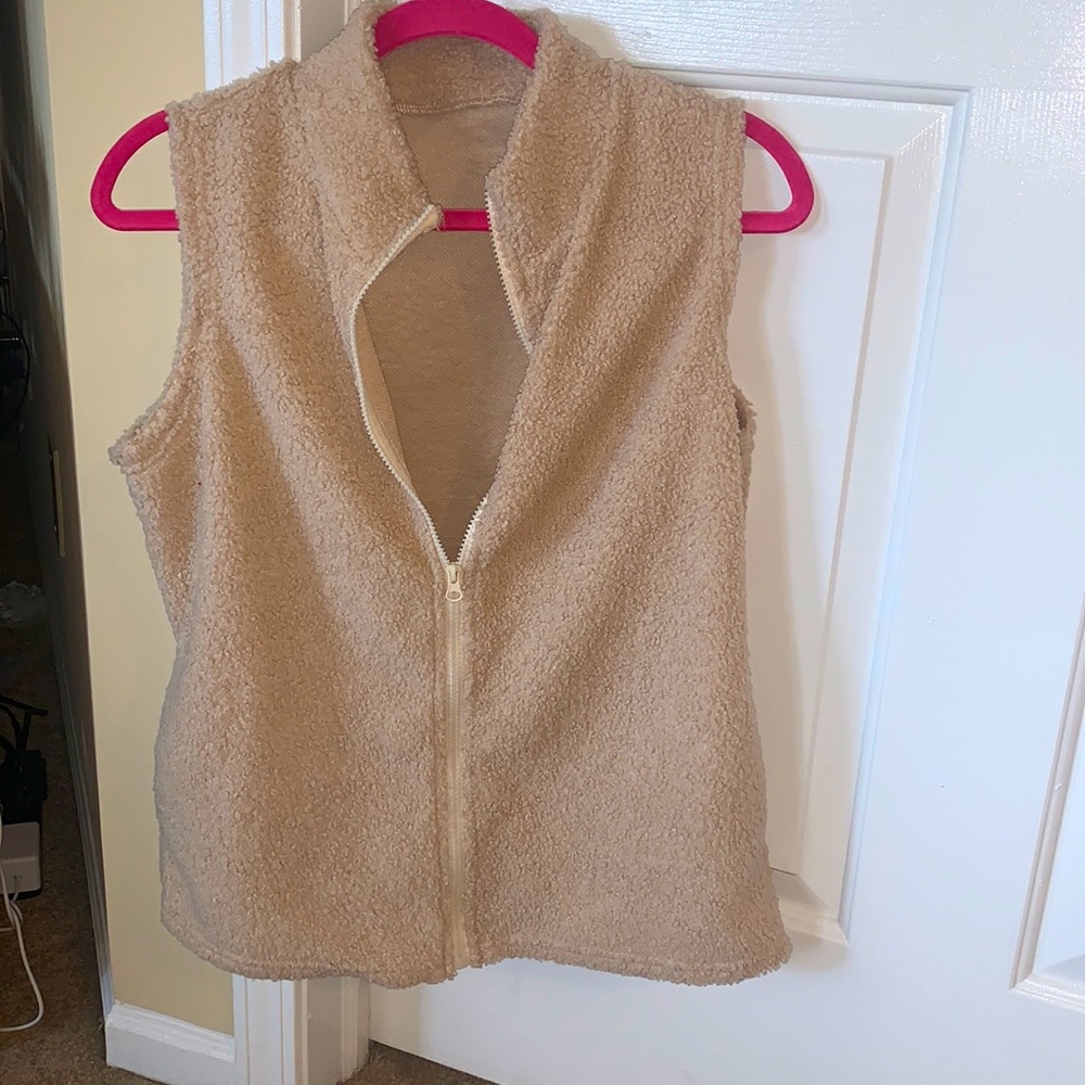 Amazon tan zip up vest